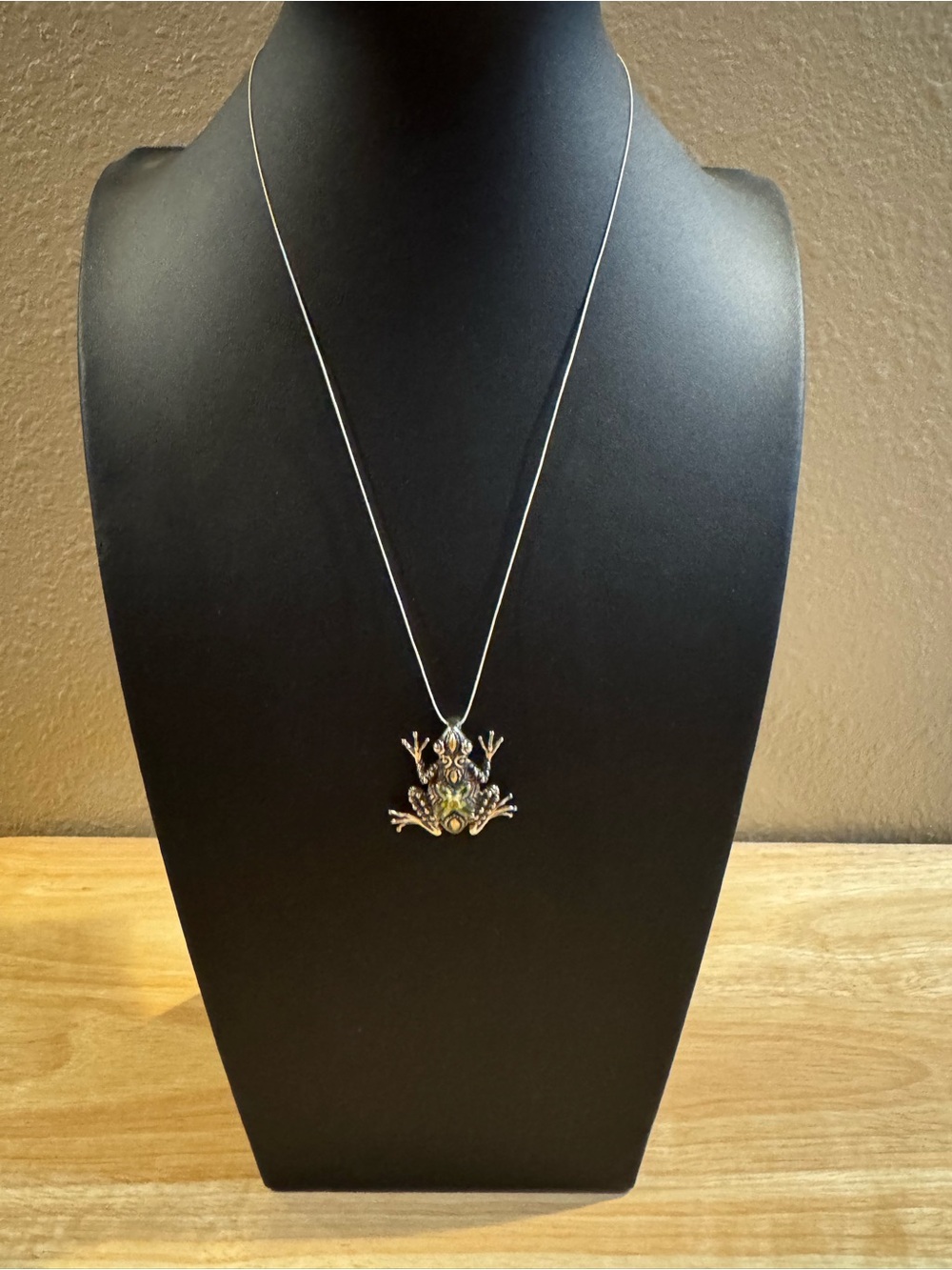Barbara Bixby Sterling Silver, Peridot, and 18k Frog Enhancer